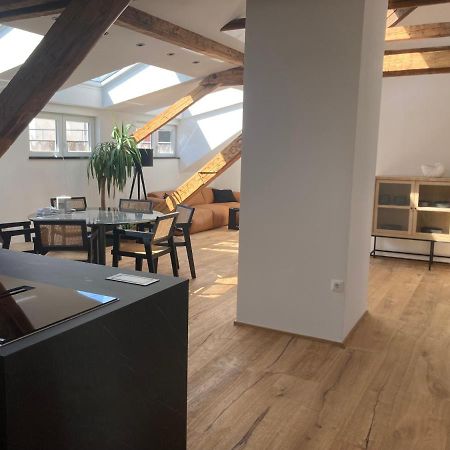 Split Rooftop Loft Exterior photo