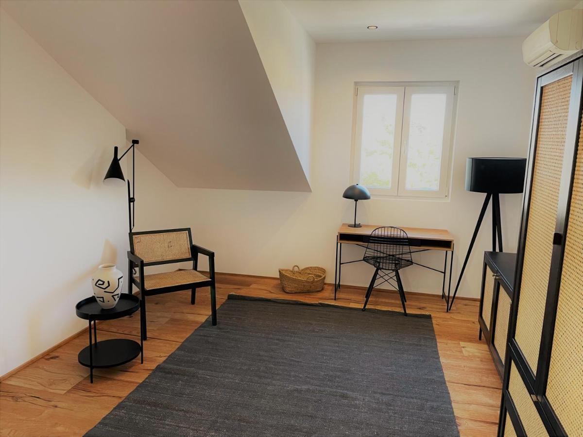 Split Rooftop Loft Exterior photo