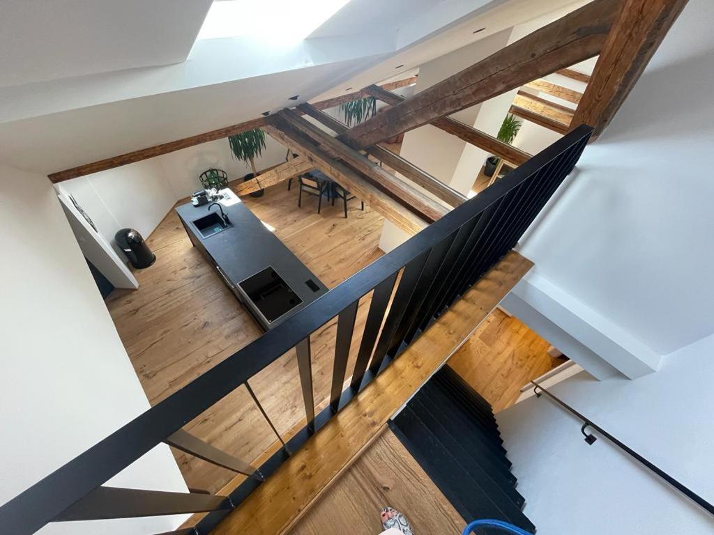 Split Rooftop Loft Exterior photo